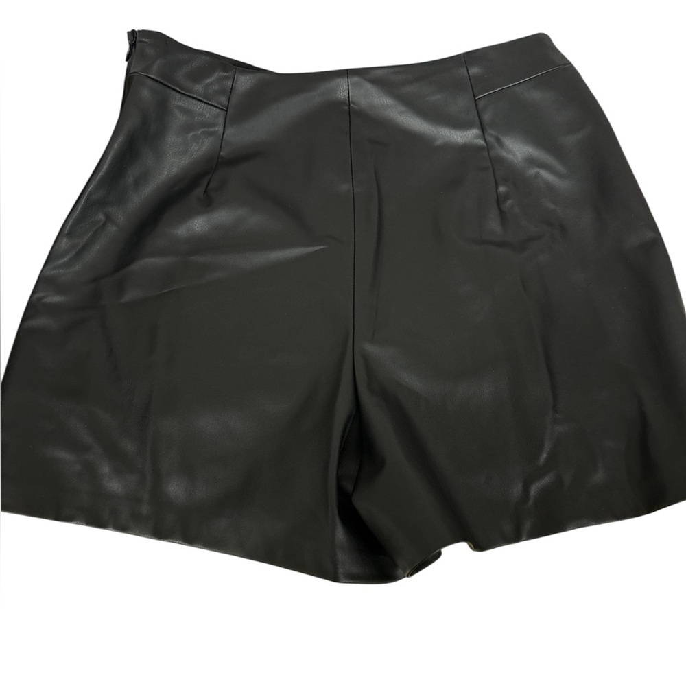 123. Zara Women’s Black Faux Leather Mini Skort with Gold Accents Size Medium - Picture 3 of 3